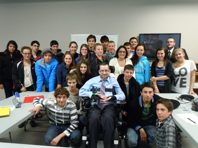 Rabbi Yehuda Simes with his students at Torah High of Ottawa.  Photo: Ottawa Jewish Bulletin 