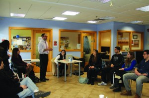 Rabbi Aaron Greenberg, JLIC educator at York University in Toronto, giving a shiur to students. Photo courtesy of Rabbi Greenberg 