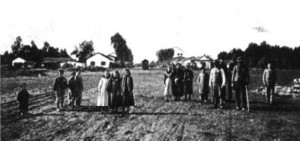 The religious settlers of Mazkeret Batya. Photo courtesy of Eran Shamir Village Museum, Mazkeret Batya
