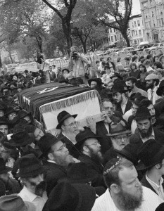 Hundreds gather in Crown Heights for the funeral of Yankel Rosenbaum, the twenty-nine-year-old rabbinical student who was stabbed to death during the Crown Heights Riots in August of 1991. Photo: AP Photo/David Burns