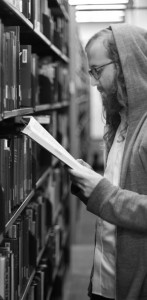 A Neo-Chassid reading in the library of Yeshiva College. Photo: Josh Weinberg