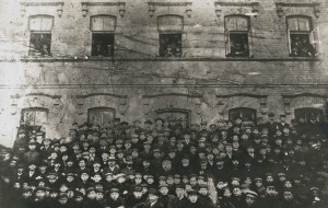 Students and staff of the Yeshivah of Lida, established by Rabbi Yitzchak Yaakov Reines in Lida, Russia (now in Belarus). Courtesy of the Archives of the YIVO Institute for Jewish Research, New York